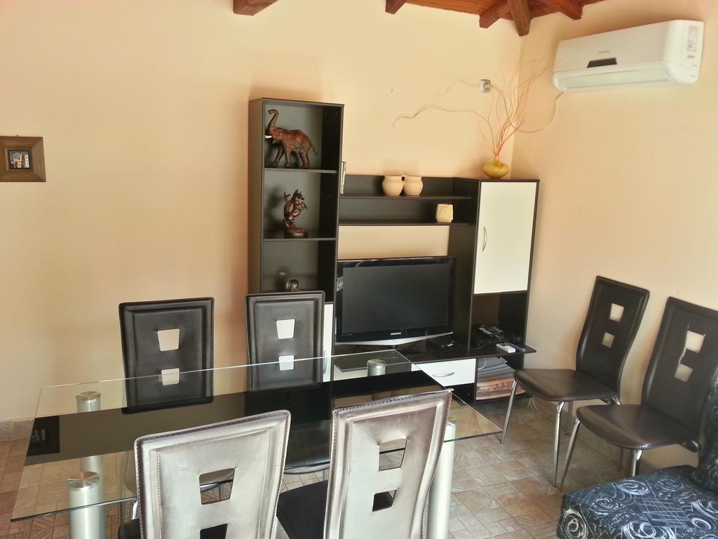 Guest House Zora Belogradchik Ngoại thất bức ảnh