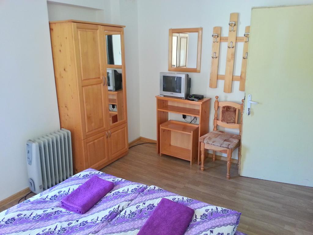 Guest House Zora Belogradchik Ngoại thất bức ảnh
